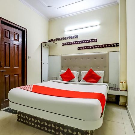 Hotel O Tushar Continental New Delhi Eksteriør billede