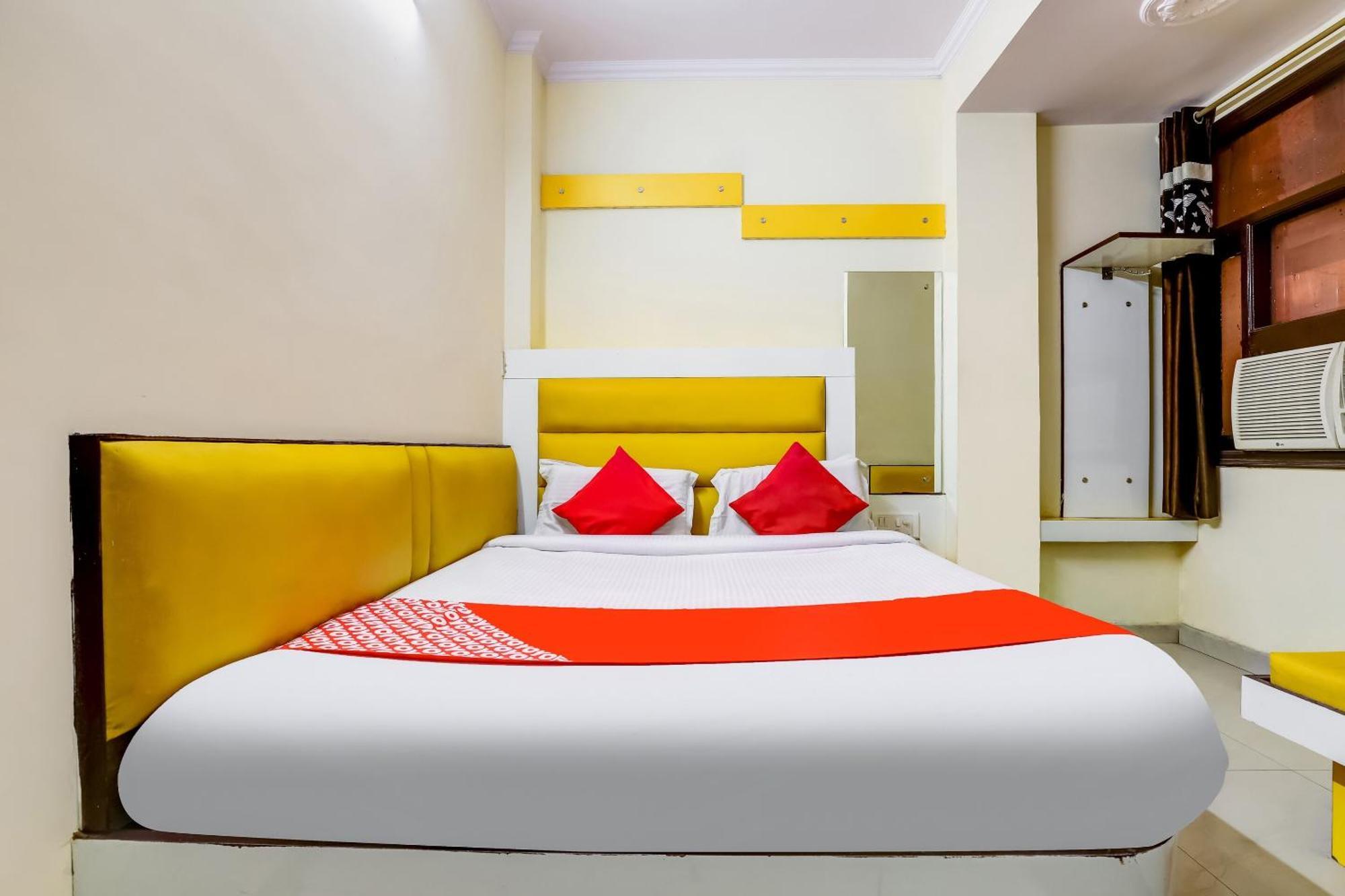 Hotel O Tushar Continental New Delhi Eksteriør billede